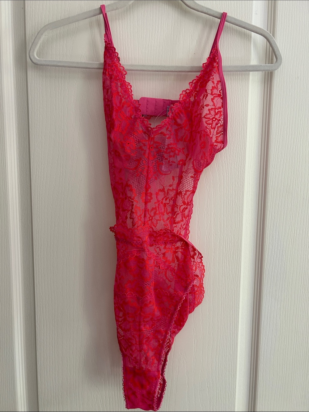 Savage Fenty XS Sheer Lace V-Neck Bodysuit - Hot Pink NWT